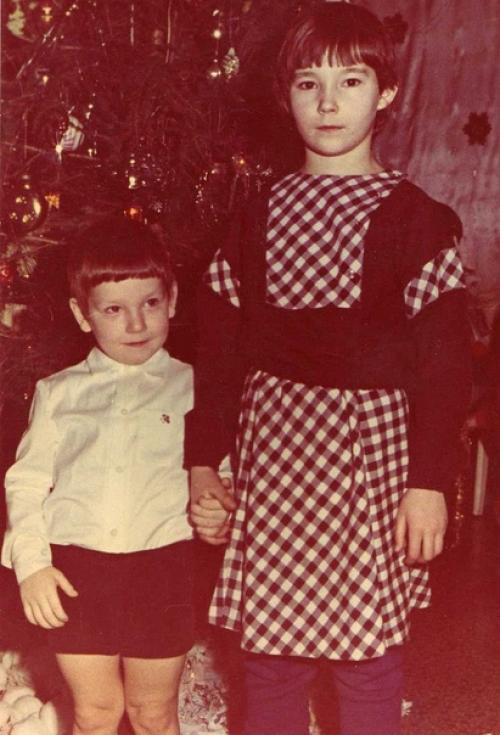 Сижу в детской парикмахерской, жду одного молодого человека. 01 Сижу в детской парикмахерской, жду одного молодого человека. 01