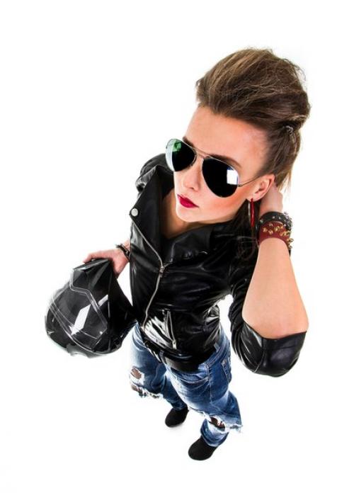 16 февраля с 11. 04