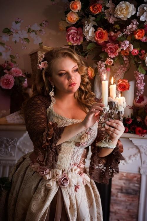 Шикарная Юлия в барочном образе. 02