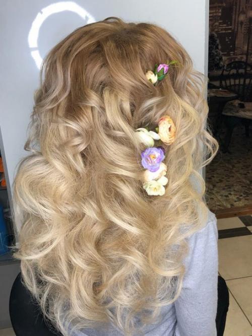 Сегодня прошёл первый урок у девочек на курсе,, коммерческие прически,, . 01