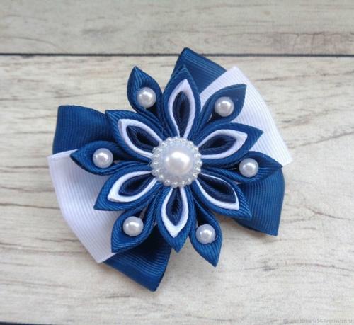 Аксессуары сделанные из цветных отрезков лент, называют канзаши. 07