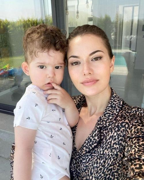 Сынок ну просто 100% копия папы! 01