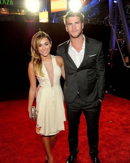 Я дала интервью Vanity Fair, когда только вышла замуж и была очень счастлива. 06