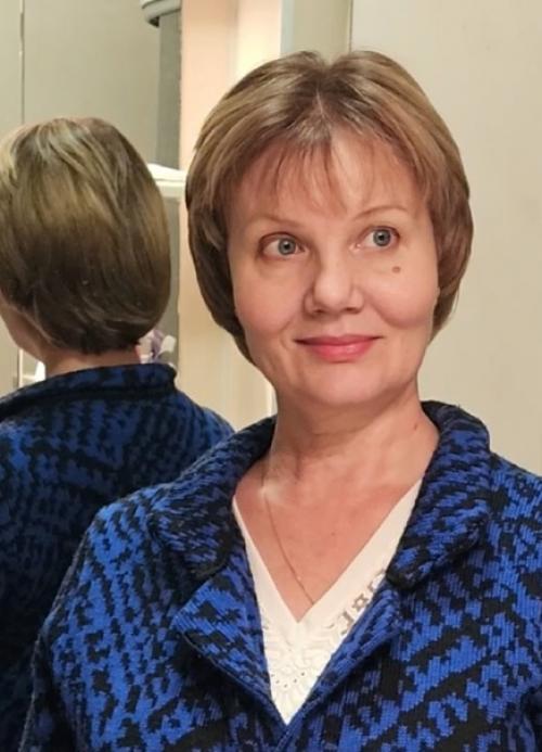 В последнее время все чаще мелькают фото с Новыми Стрижками от Искусственного Интеллекта. 01