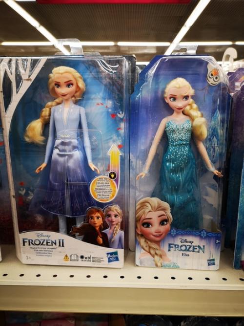 * Сфоткай типа иду на кассу с новинками *. 04