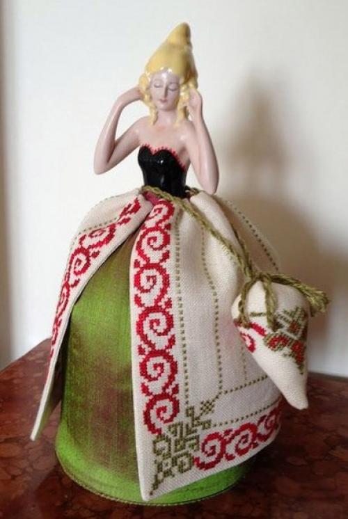 Фарфоровые куколки - игольницы в красивых платьях? 06