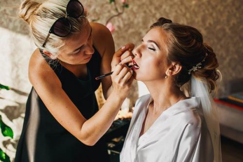 Шикарная Татьяна?  Прическа невесты: Алеся Назарова. 01