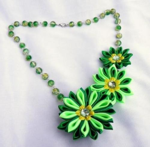 Цветы канзаши.  Канзаши - украшение для волос, используемое в традиционных японских прическах. 03