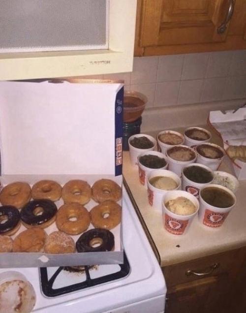 Я сказала ему, что приду домой голодной и он сделал это: 02