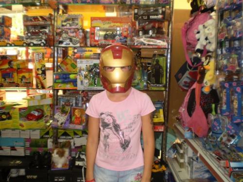 Где-то в далеком 2010 году, когда у меня была самая модная стрижка на районе. 04