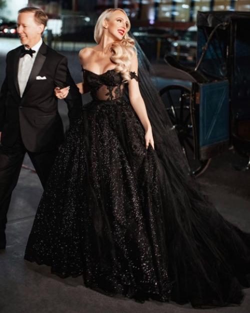 Как вам такое решение для проведения свадьбы? 02