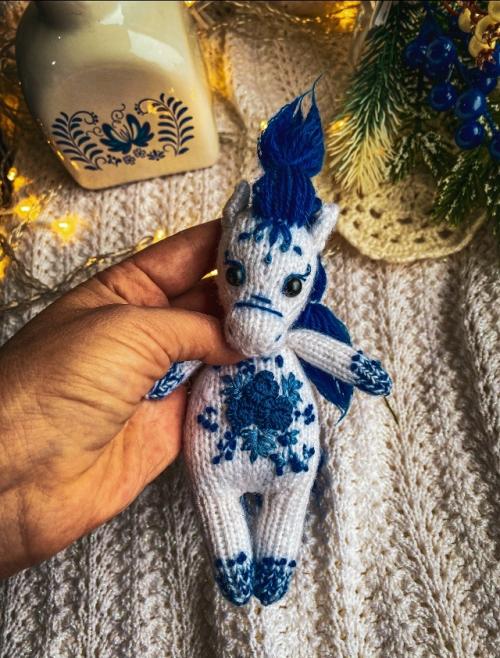 Знакомьтесь, это наша гжелька.
