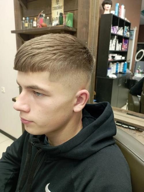 Самые разнообразные модные и классические стрижки для парней всех возрастов. 01