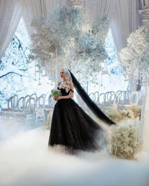 Как вам такое решение для проведения свадьбы? 01