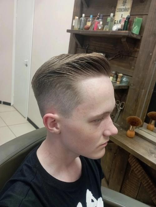 Самые разнообразные модные и классические стрижки для парней всех возрастов. 02