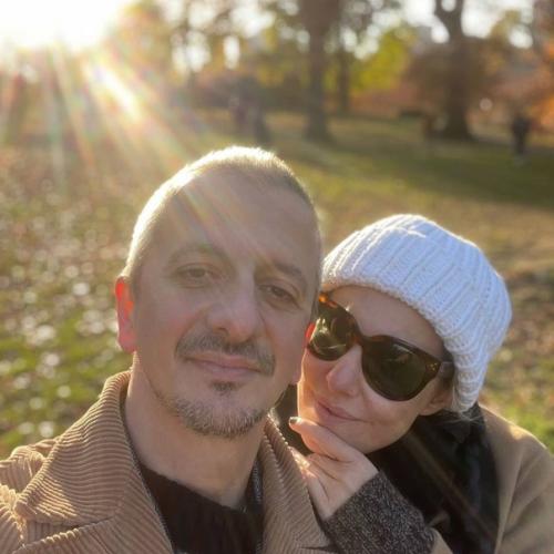 Ксения Собчак вернулась из романтического путешествия с мужем в Нью-йорк и восхитила подписчиков стильным образом на вечеринке GQ. 04