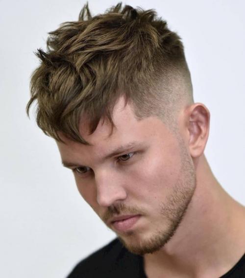 Кроп в топ модных стрижек входит 2024-2025. 02