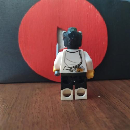 Кастомная голова не без различного мне персонажа работал над волосами, впервые делаю их не из полимерки. 01