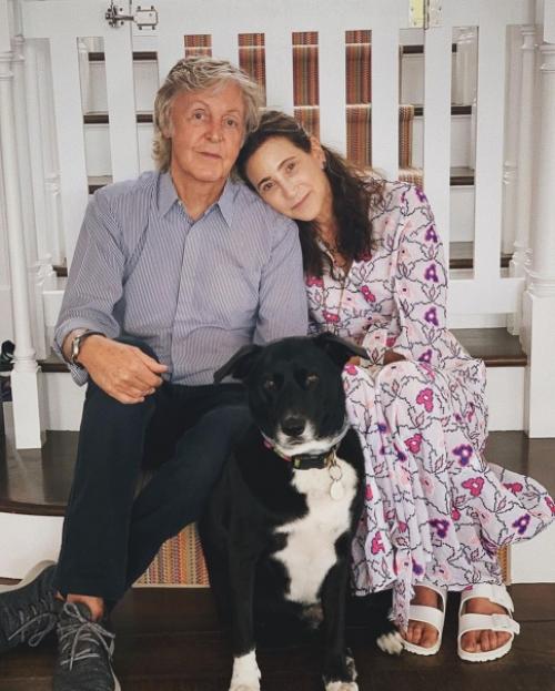 Звезды со своими домашними любимцами. 03