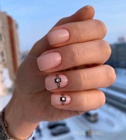 Варианты повседневного маникюра. 01
