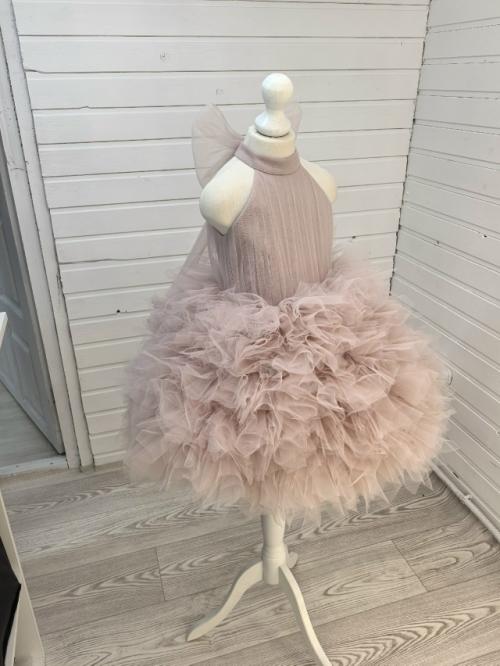 Ищу девочек для фотосессии в нарядных платьях. 02