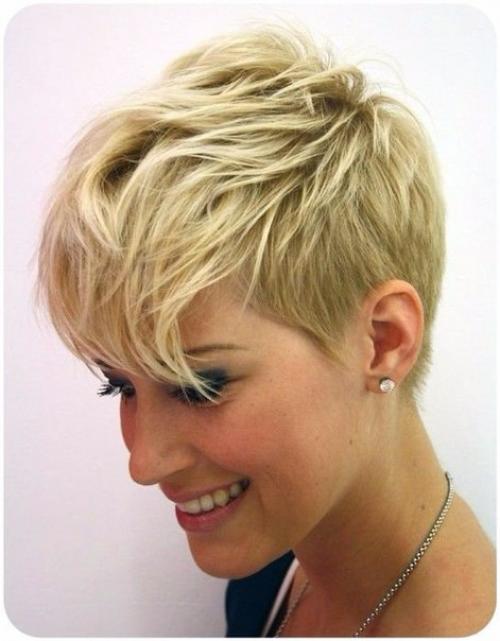 Стрижки пикси и гарсон.