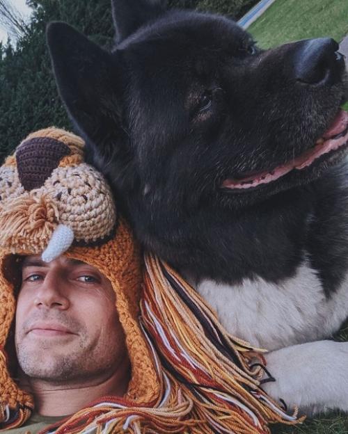 Звезды со своими домашними любимцами. 04