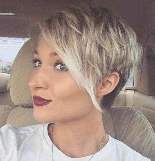 Стрижки пикси и гарсон.