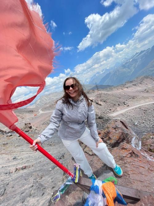 В честь дня рождения решила выложить красивые фото себя с отпуска (на последнем не я, но у него прическа красивая, пусть будет. 03