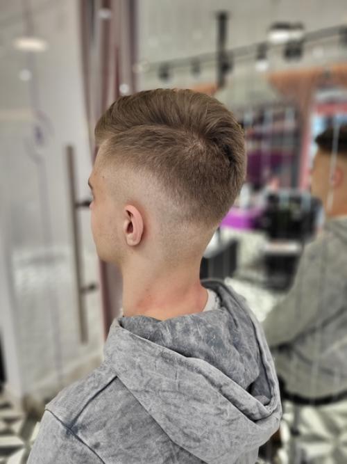 Мужские стрижки в студии в Color Profi это быстро и удобно! 01