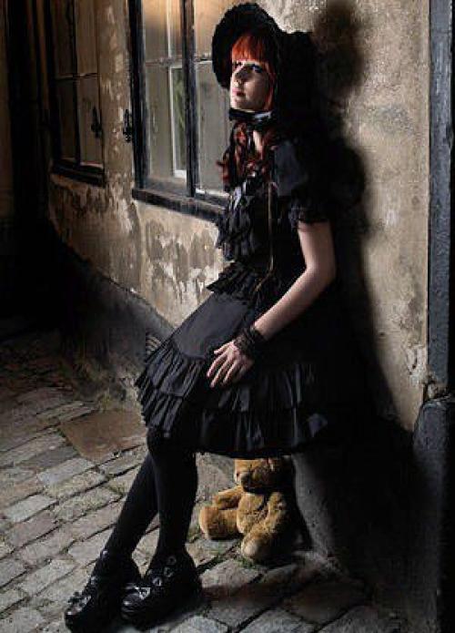 Стиль Lolita.  Стиль Лолита пришёл к нам из Японии, а корни его уходят в викторианскую эпоху. 07