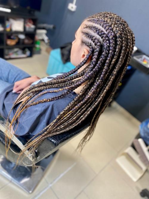 Сфинкс, данная причёска всегда имеет 2 структуры заплета: 02