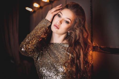 Модель на макияж и причёску ищу? 02