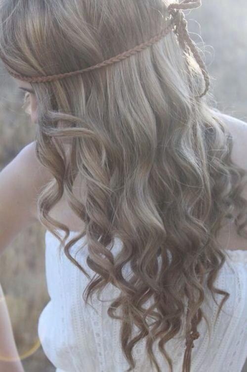 Безусловно, не только стрижка, но и цвет волос определяют ваш стиль и настроение. 06