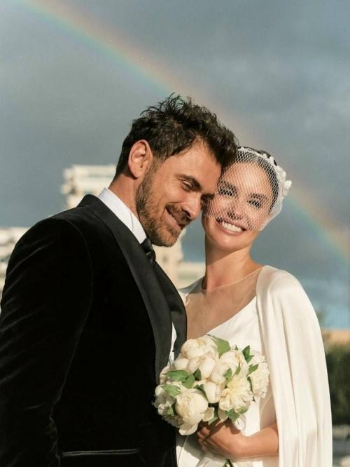 Знаете, кто свёл Агату муцениеце с Петром дрангой? 01