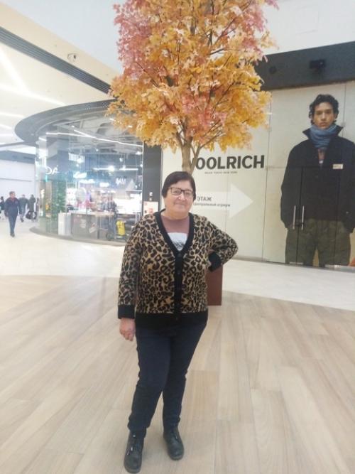 Женщины не унывайте, себя любить не забывайте, одевайтесь лучше всех, пусть завидуют вам все. 01