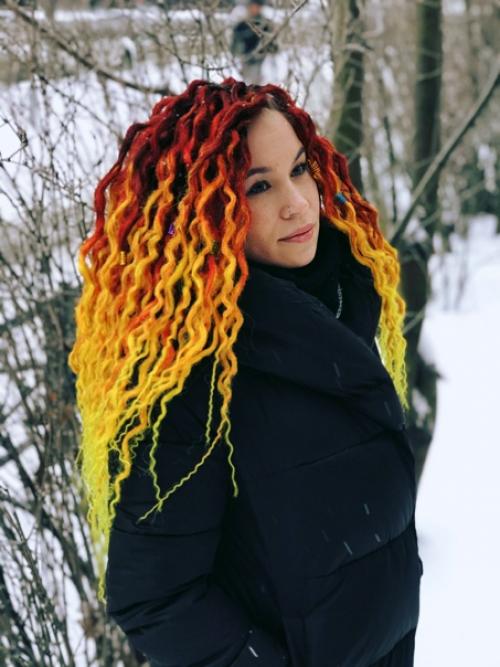 Жар твоих волос - угли в январском костре. 02