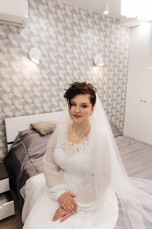 Как правильно подготовить волосы для торжественного дня? 01