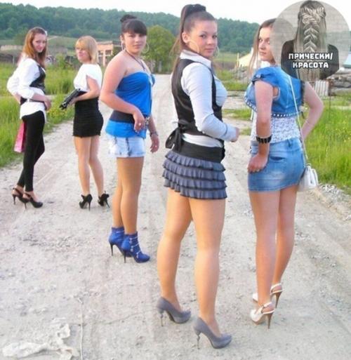Ох уж эти времена культовой моды, когда каждая девочка ходила вот так. 01