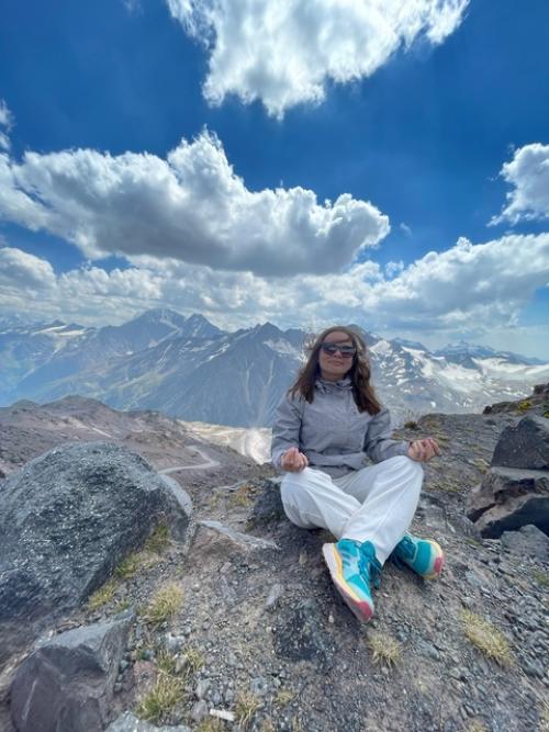 В честь дня рождения решила выложить красивые фото себя с отпуска (на последнем не я, но у него прическа красивая, пусть будет. 04