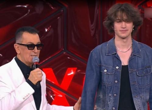 У сына рыбина и сенчуковой появился конкурент: вот в какого статного красавца превратился внук Буйнова. 01