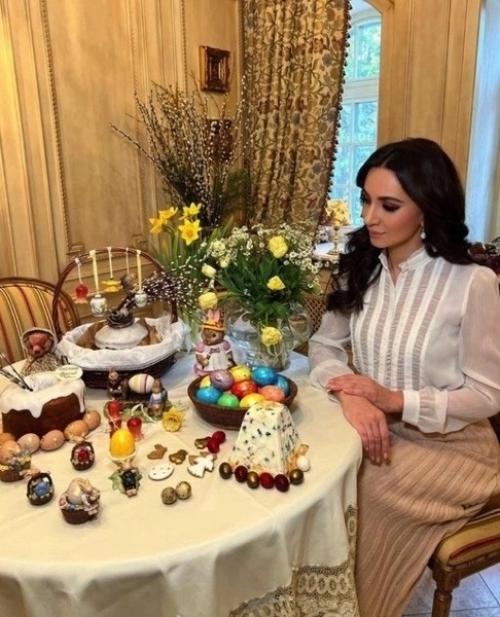 С великой пасхой, с прекрасным светлым праздником! 02