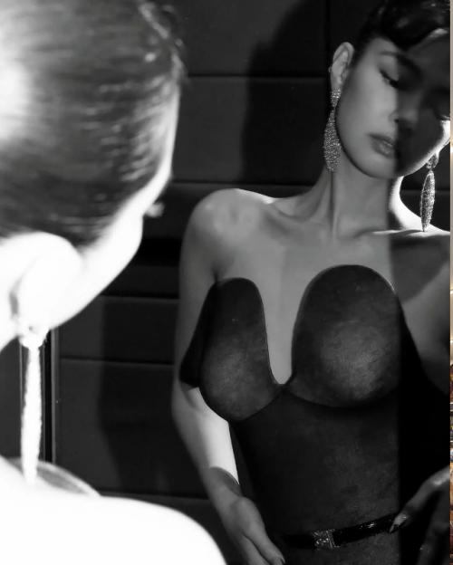 280426: обновление соцсетей Дженни. 09