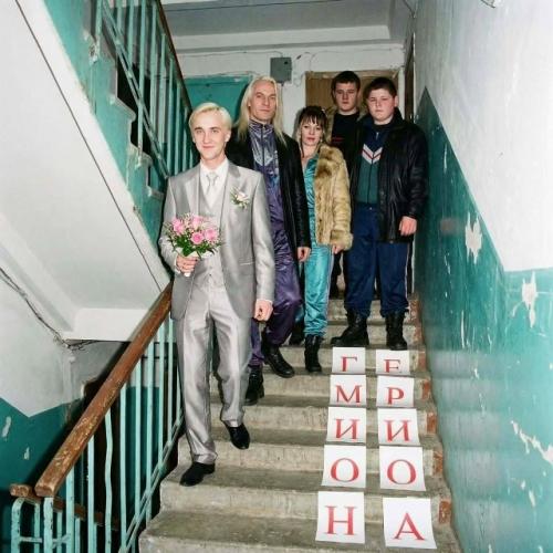 В сети сделали лучший нейрослоп с героями Гарри Поттера, которые сыграли всратую провинциальную свадьбу.
