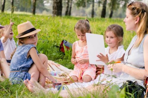 А теперь расскажем вам о том, какие же занятия ждут наших моделей этим летом в it_Models! 01