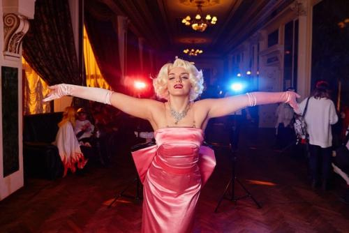 Стало интересно, что скажите по моему косплею на Мэрилин Монро. 01 Стало интересно, что скажите по моему косплею на Мэрилин Монро. 01