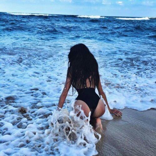 Фотоальбом на июнь? 1 июня - сделай своё фото с бутылкой минералки. 01 Фотоальбом на июнь? 1 июня - сделай своё фото с бутылкой минералки. 01