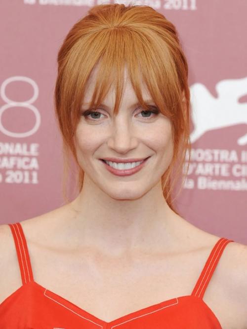 24 знаменитости, которым идет челка. 07