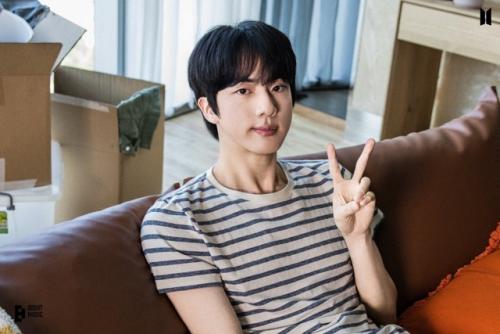 200525: джин из BTS за кадром клипа DON'T SAY YOU Love ME. 02