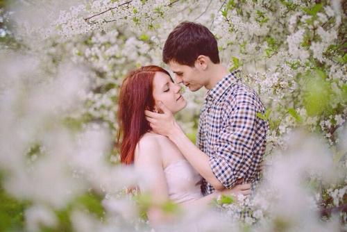 Фотосессия бесплатно!   Мы ищем пару на фотосессию в парке коломенское в цветущих садах. 04